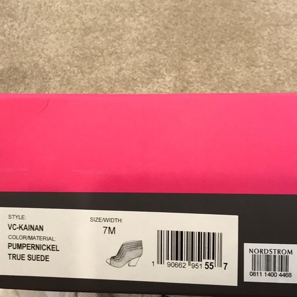 Vince Camuto heels - Picture 5 of 5